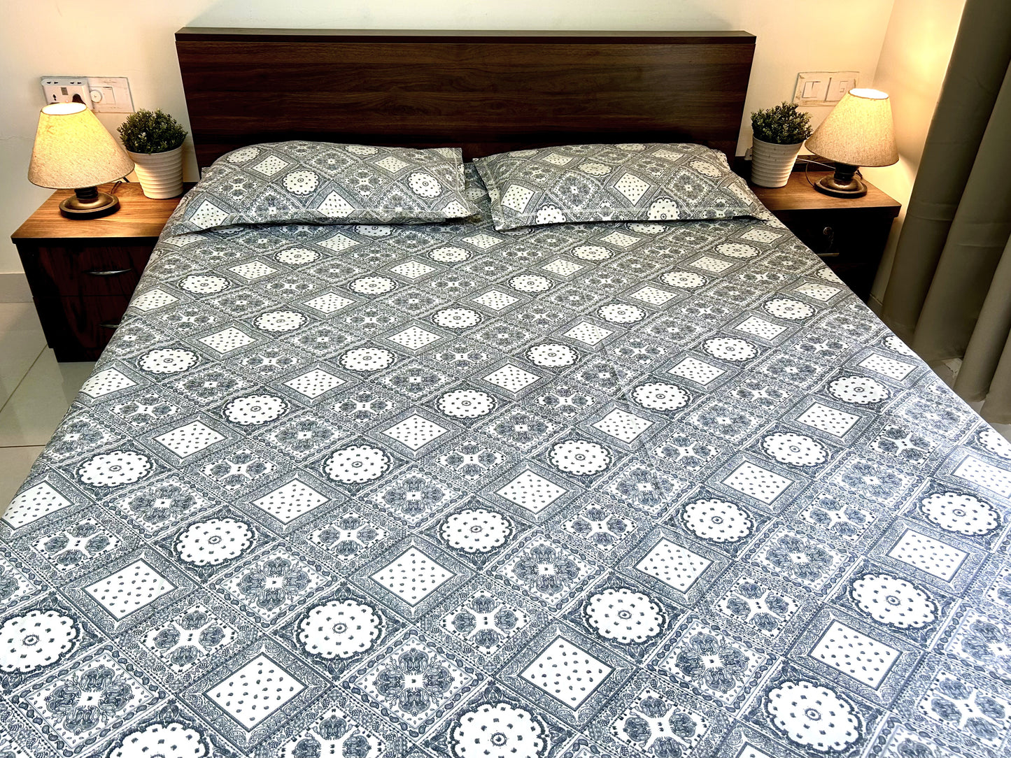 Grey Mosaic Elegance 350 TC Cotton Bedsheet Set