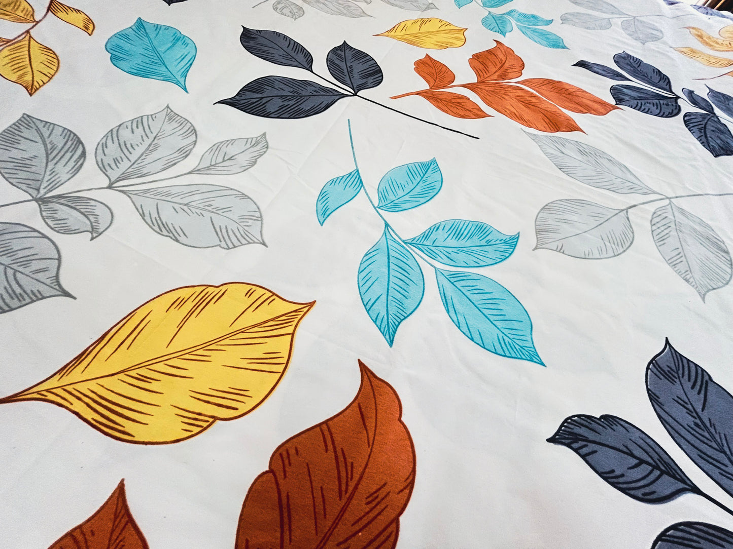 Autumn Whisper – 350 TC Pure Cotton King Size Bedsheet with 2 Pillow Covers