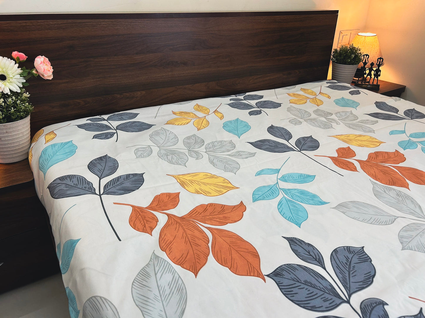 Autumn Whisper – 350 TC Pure Cotton King Size Bedsheet with 2 Pillow Covers