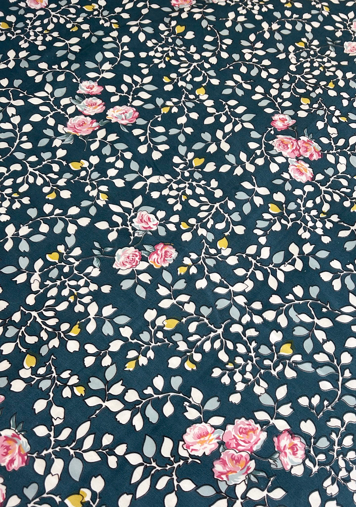 Midnight Bloom – 100% Cotton 350 TC King Size Bedsheet Set