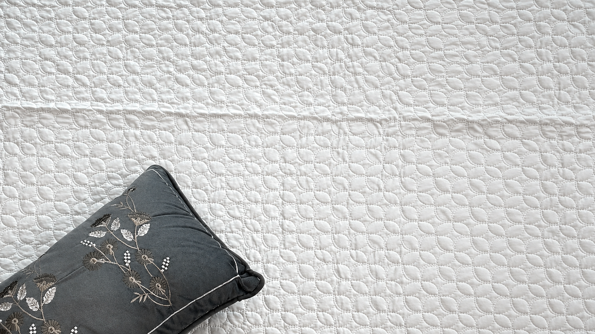 Light Gray Tufted Quilted Luxurious 5-piece Bedcover Set