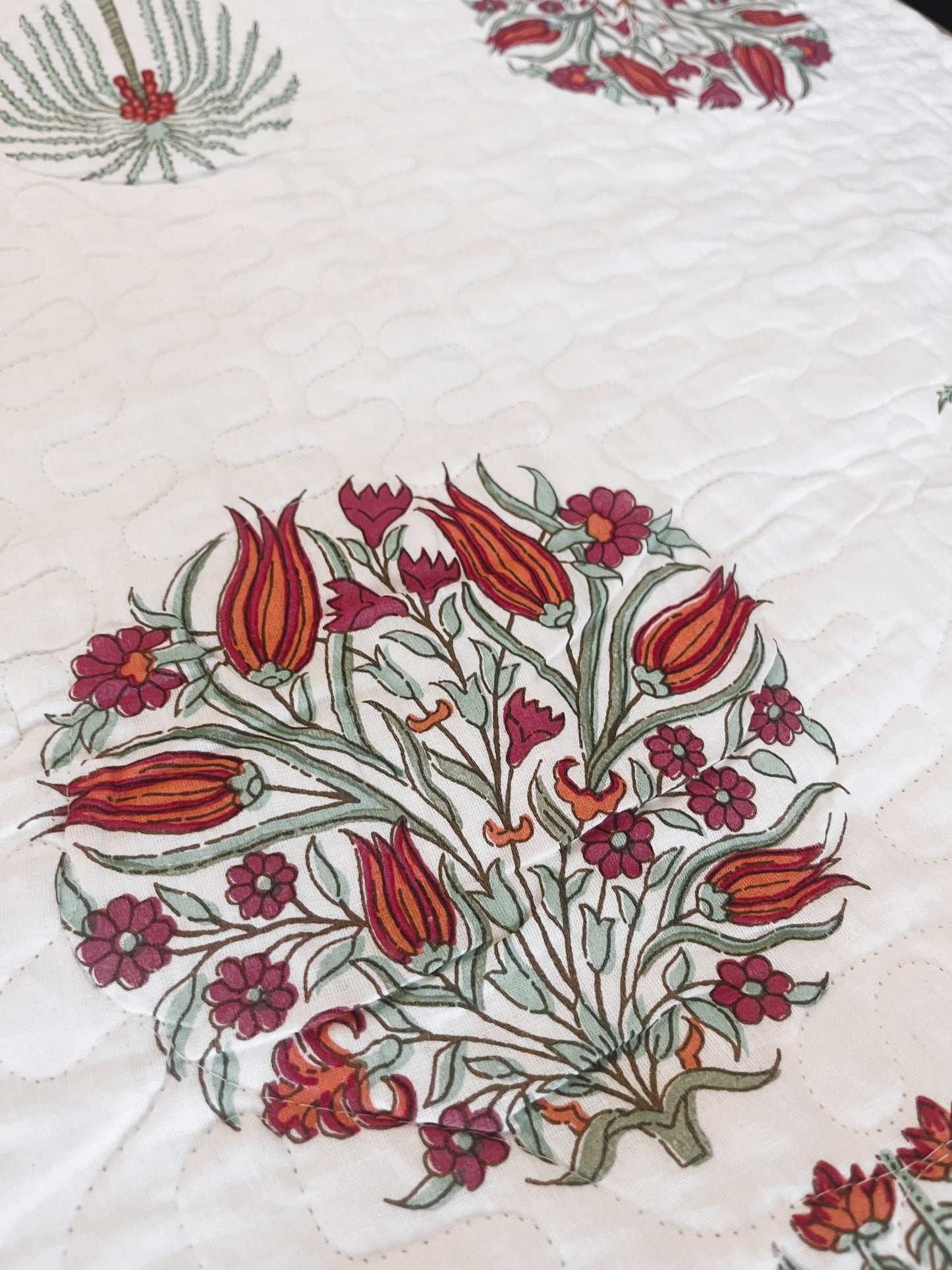 Palm trees & Floral Mulmul Quilted Bedcover 4-Piece Set